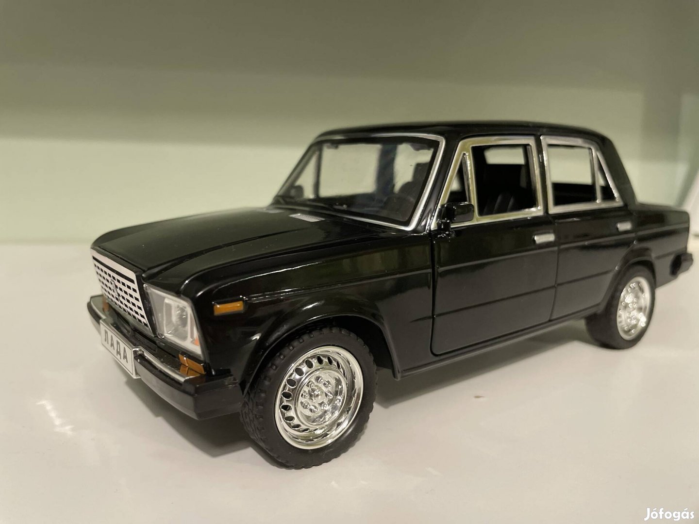 Lada modell 1:18