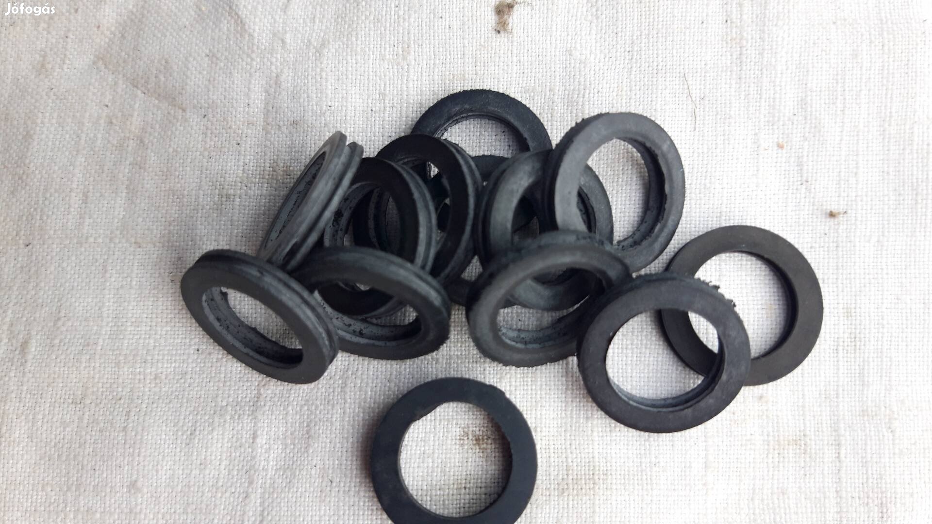 Lada nútoa fékkarmantyú 19 mm es  gyári új  db