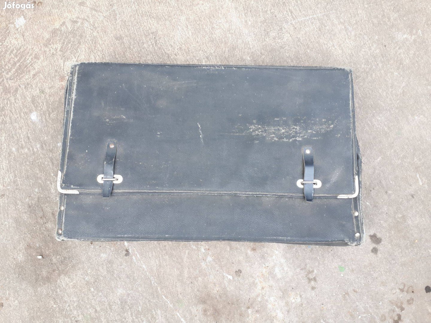 Lada retró autós szerszámos táska