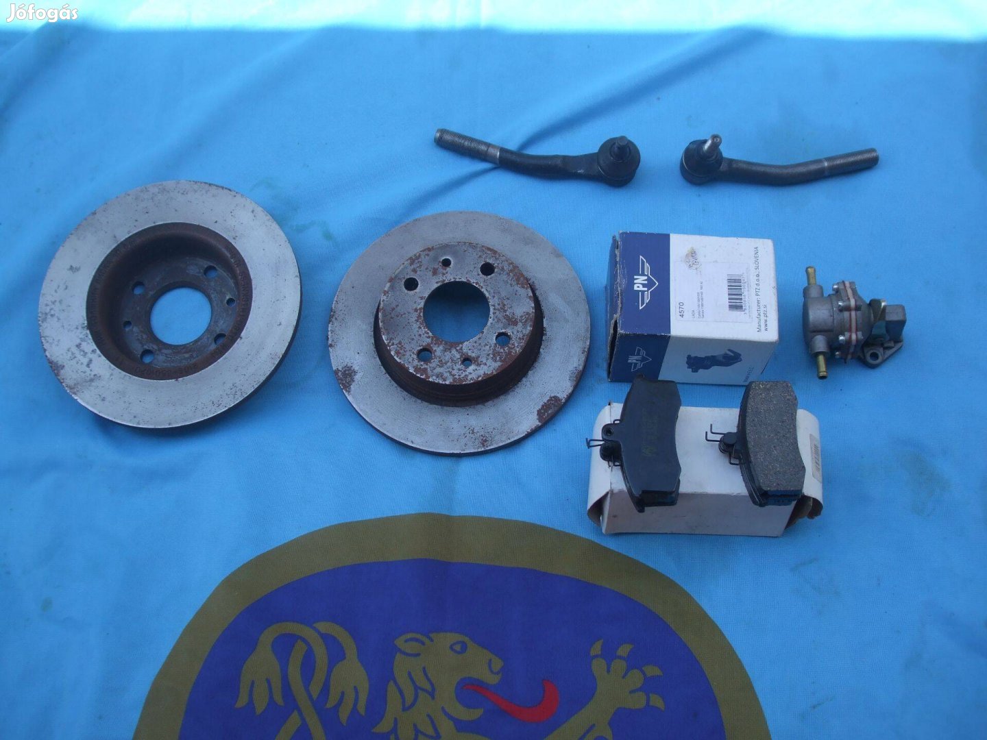 Lada szamara alkatrészek