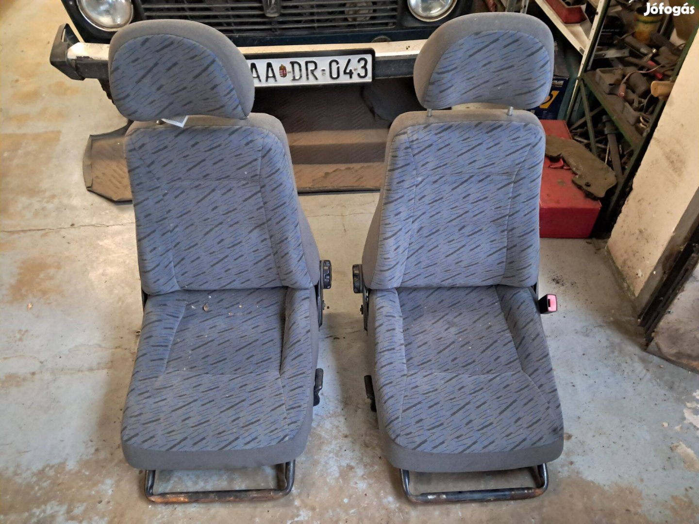 Lada szamara elsö üles 4 ajtös