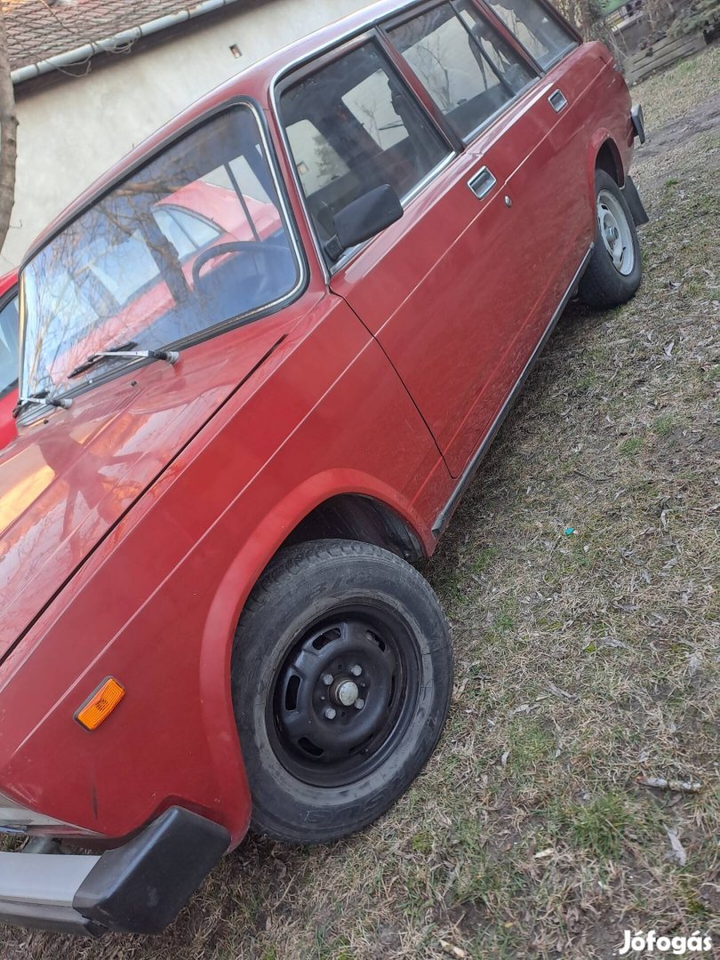 Lada személygépkocsi