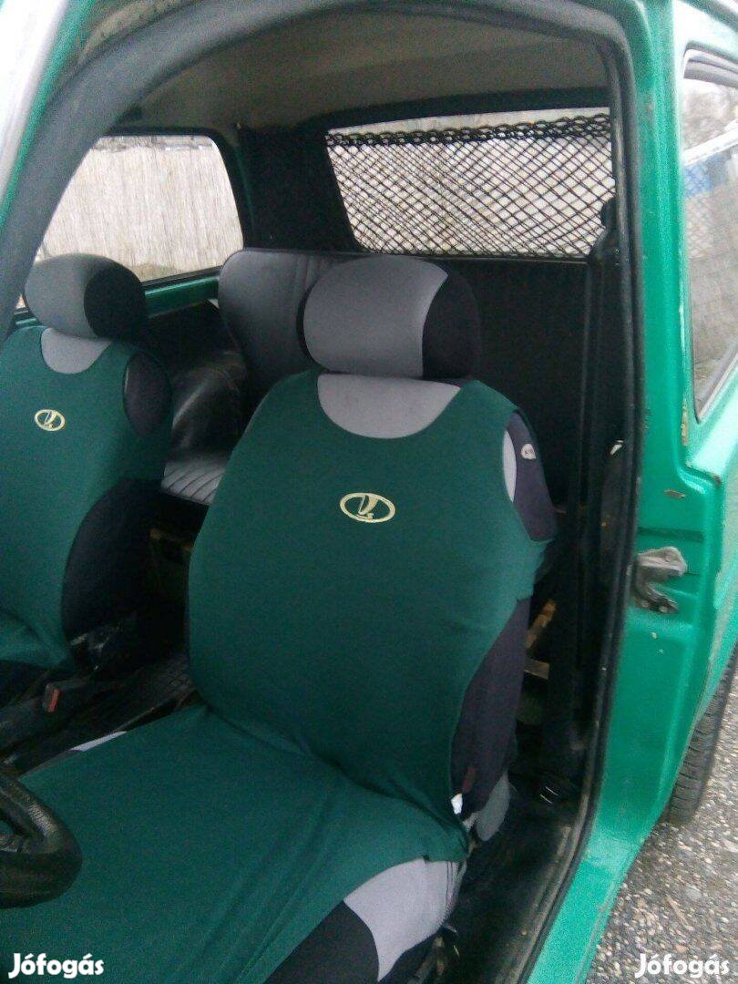 Lada trikó üléshuzat