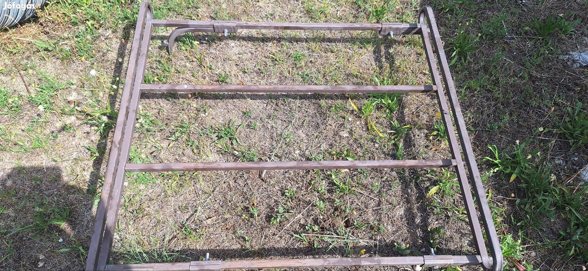 Láda v zsiguli csomagtartó