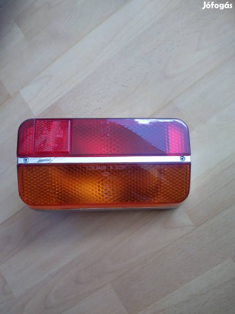 Lada zsiguli 1500 hátsó lámpa 