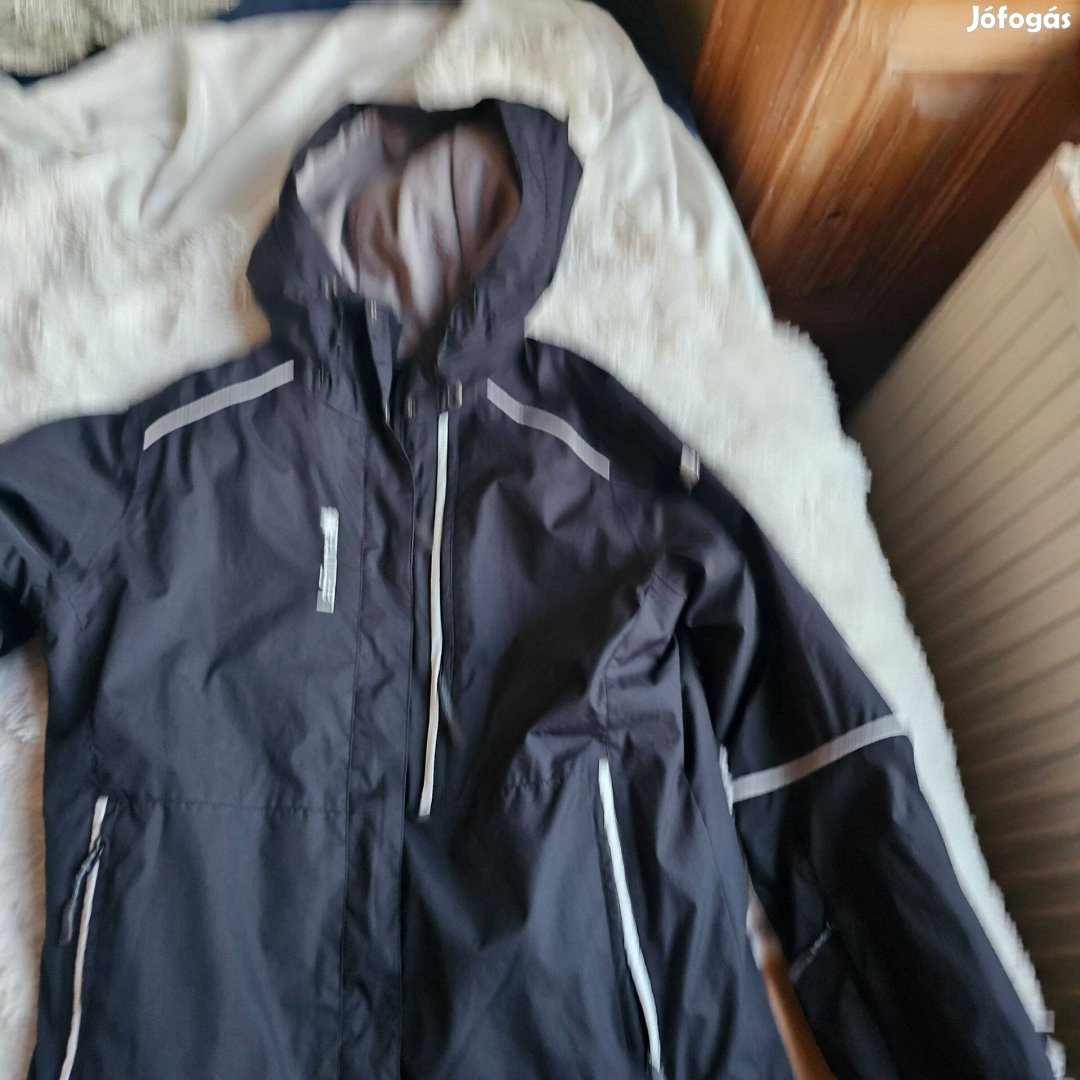 Lafuma nöi sidzseki használt nagyon szép állapotban S-es