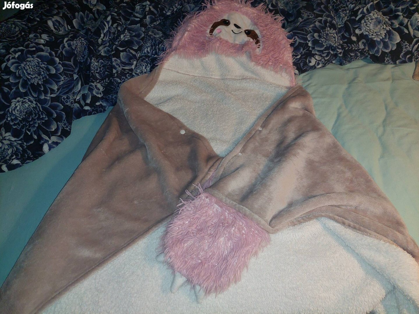 Lajhár mályva rózsaszín kézbedugós pléd, takaró, köntös