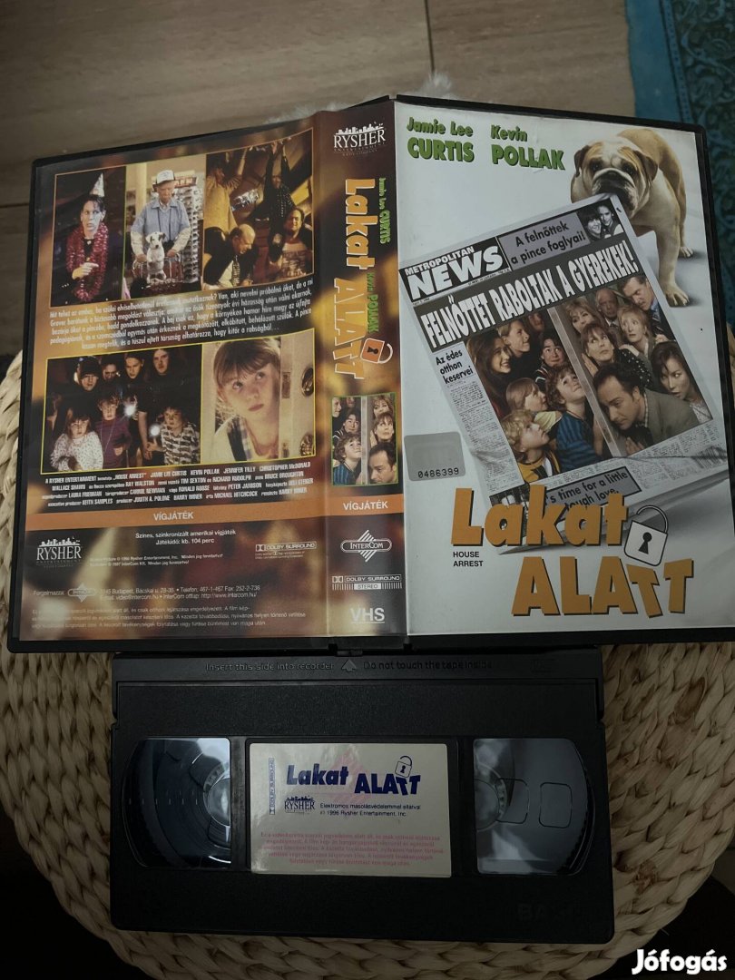 Lakat alatt vhs film