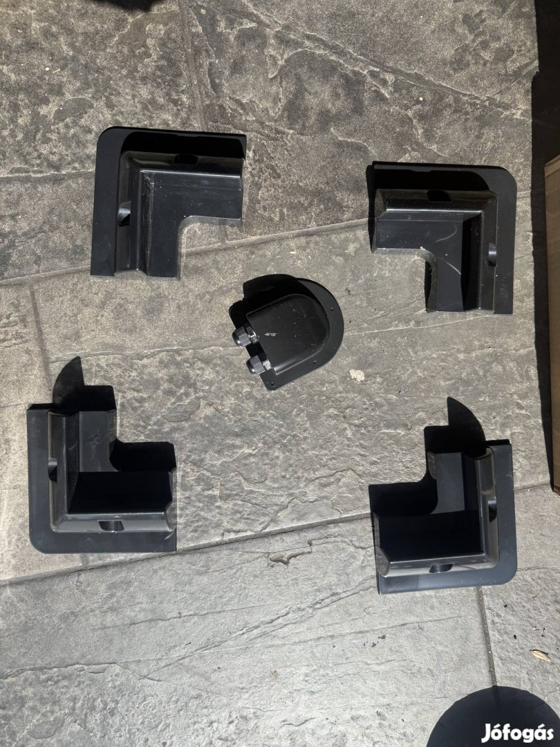 Lakoauto napelem rögzítő szett
