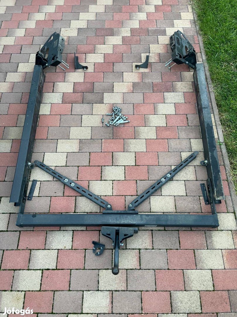 Lakóautó vonóhorog
