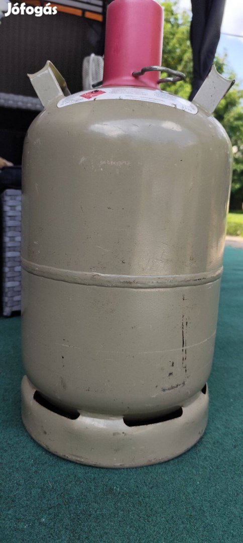 Lakóbuszból német tip. gázpalack propánnal töltlve 11 kg