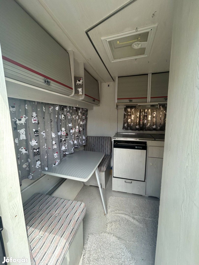 Lakókocsi Home-CAR