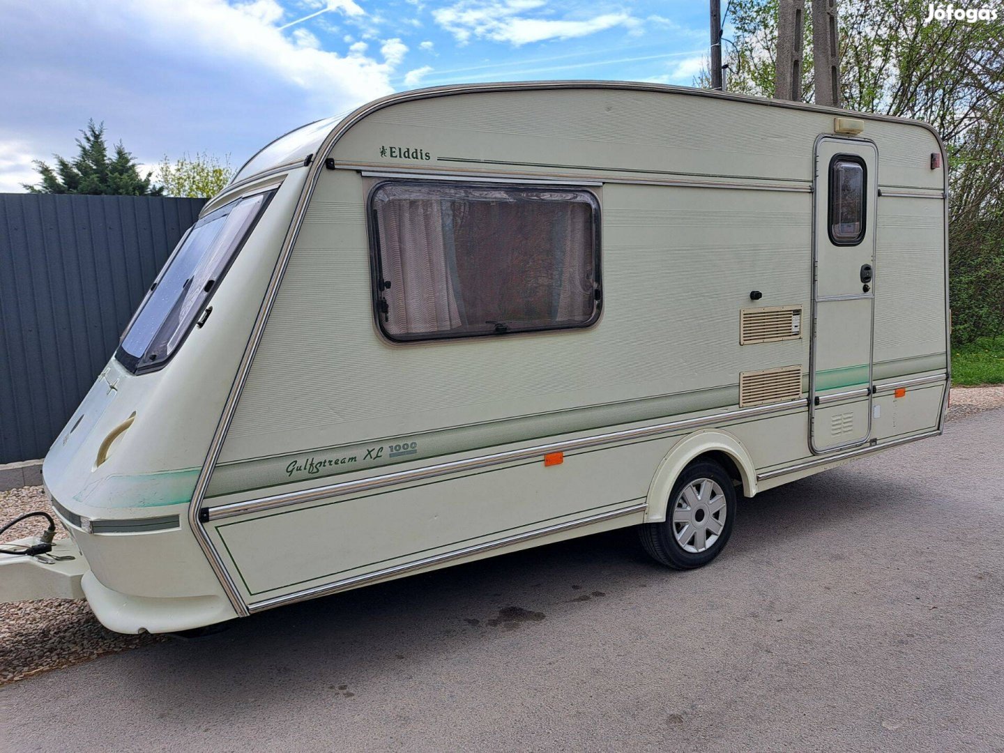 Lakókocsi elddis 480 telepítési célra!