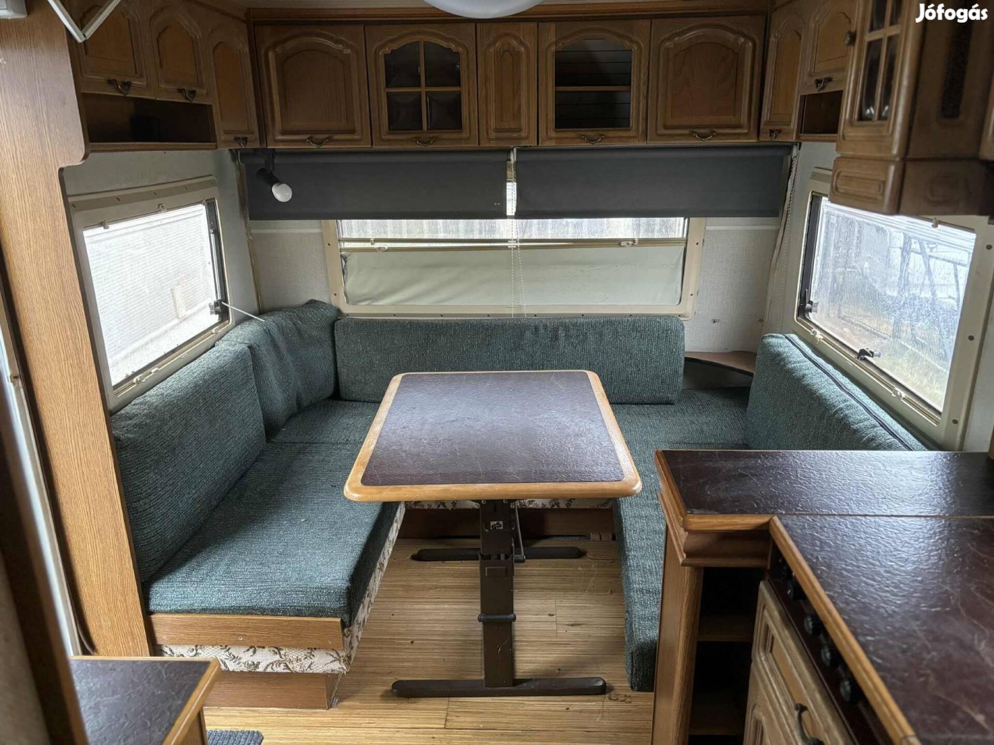 Lakókocsi lakhatásra