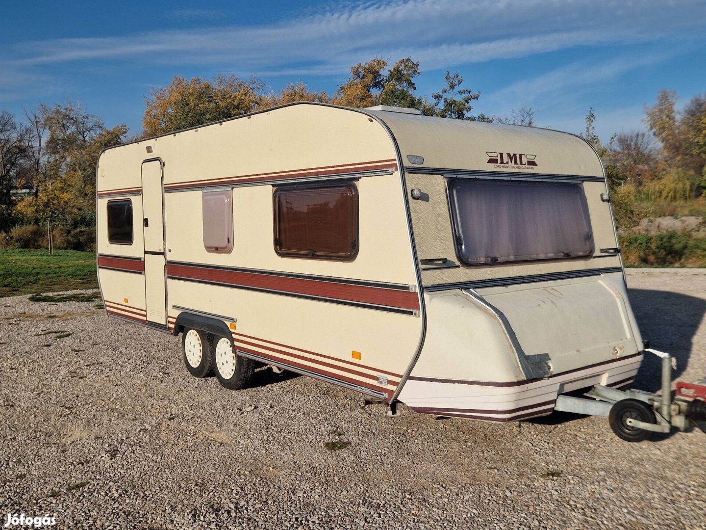 Lakókocsi nagyon jó állapotban a szállításban tudok segíteni