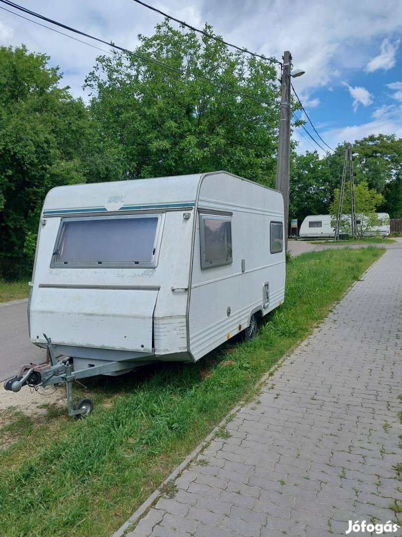 Lakókocsi tec