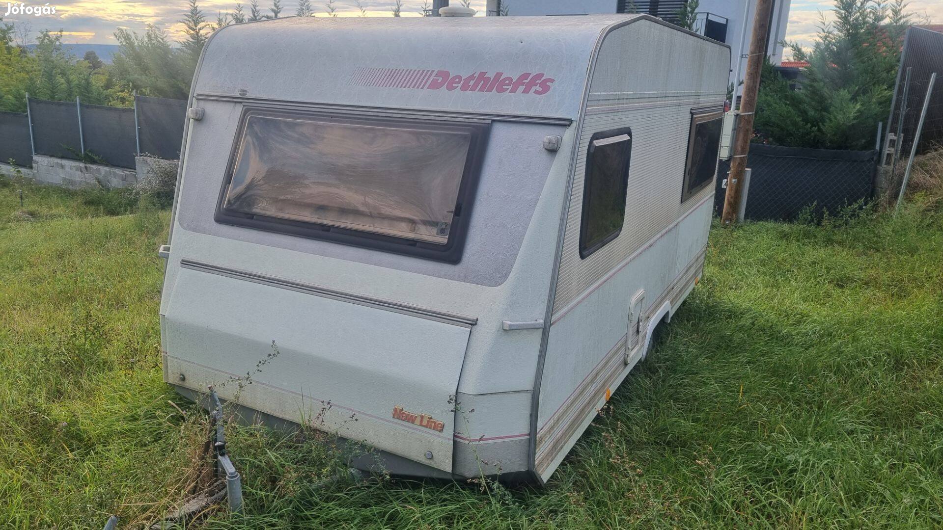 Lakokocsi telepitésre