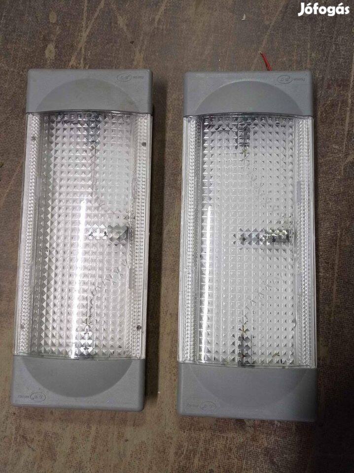 Lakókocsi villágítás