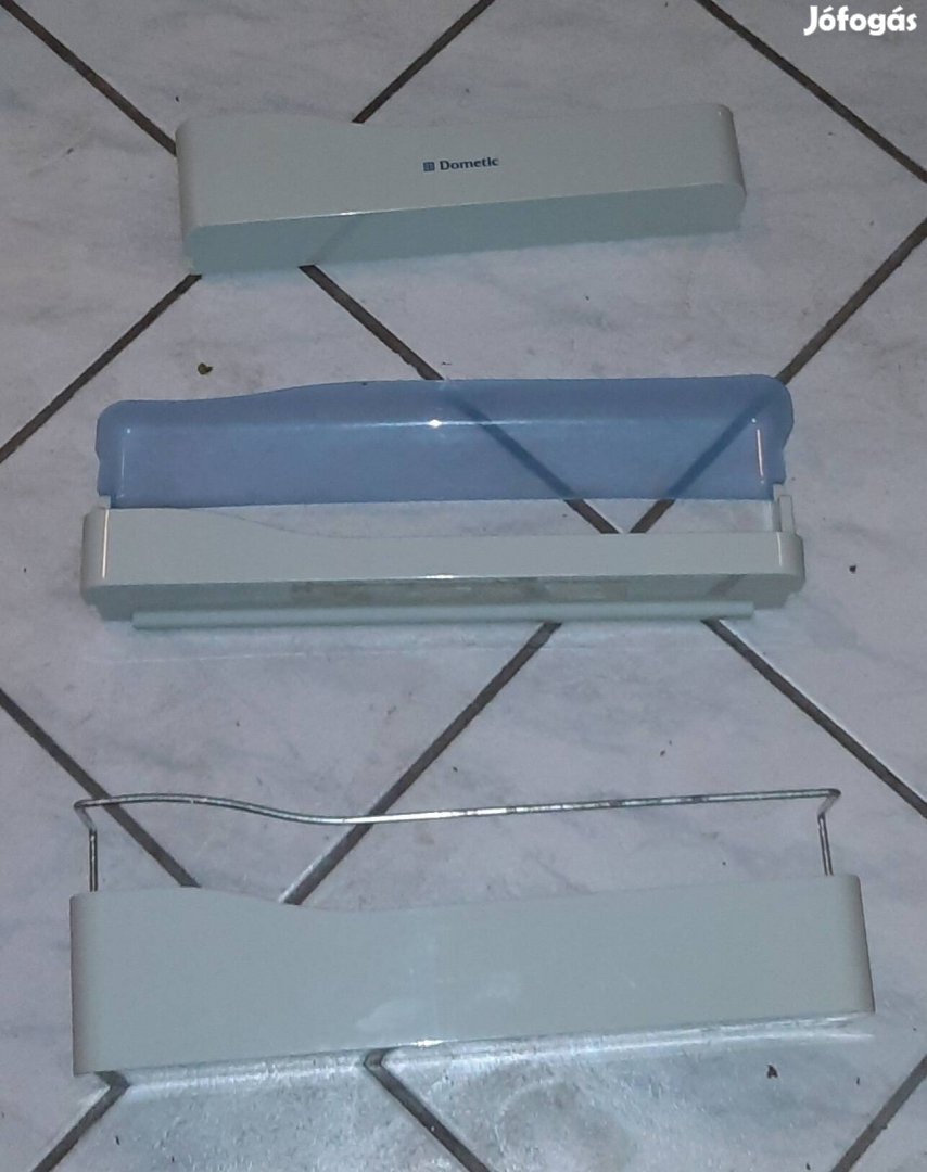 Lakókocsihoz  lakóautóhoz Dometic RM 76xx/56xx hűtőszekrény ajtók