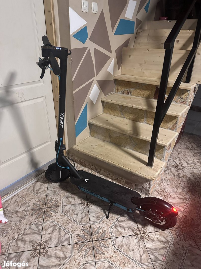 Lamax elektromos roller