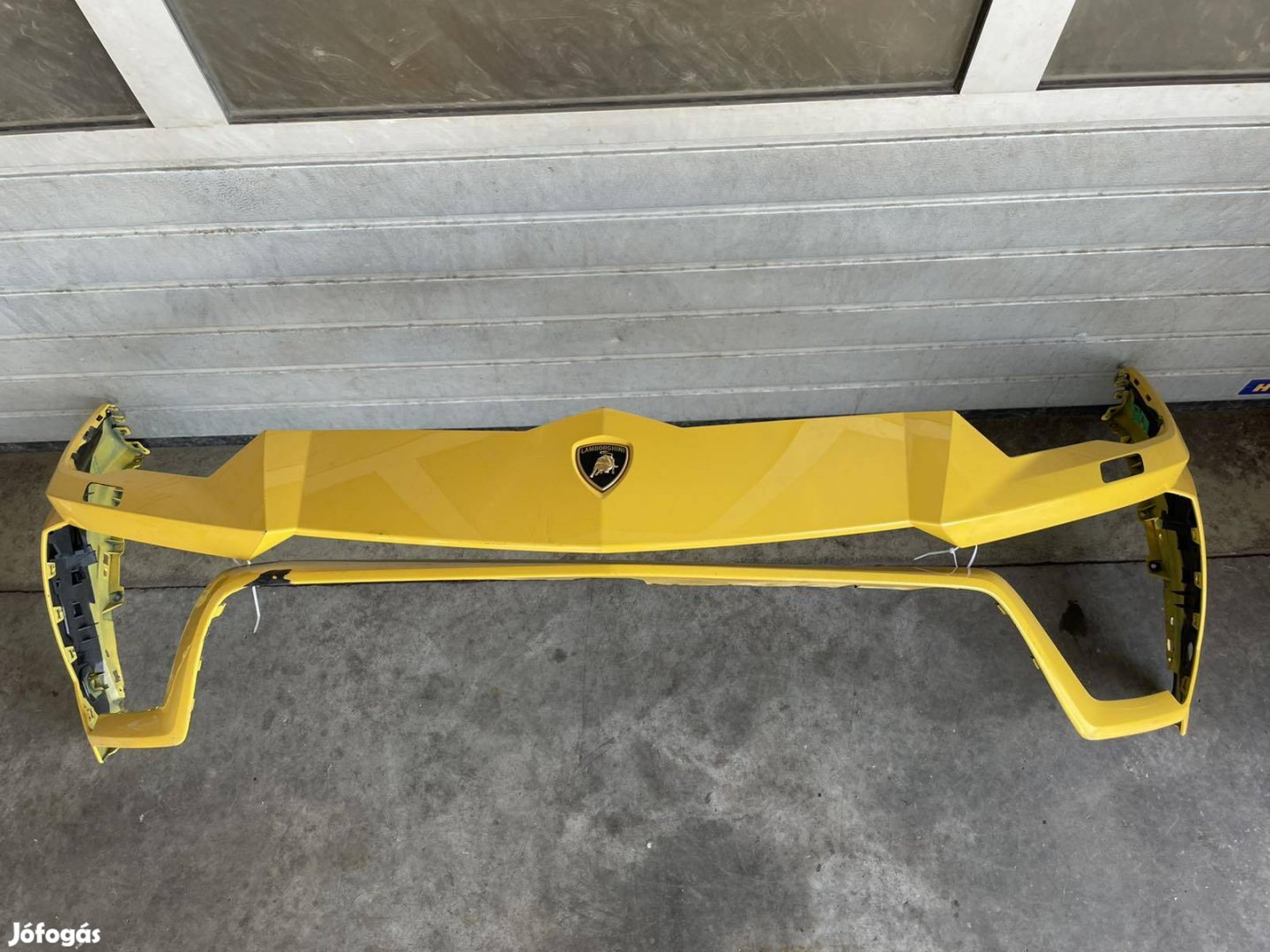 Lamborghini Urus első lökhárító lökő 4ML807437
