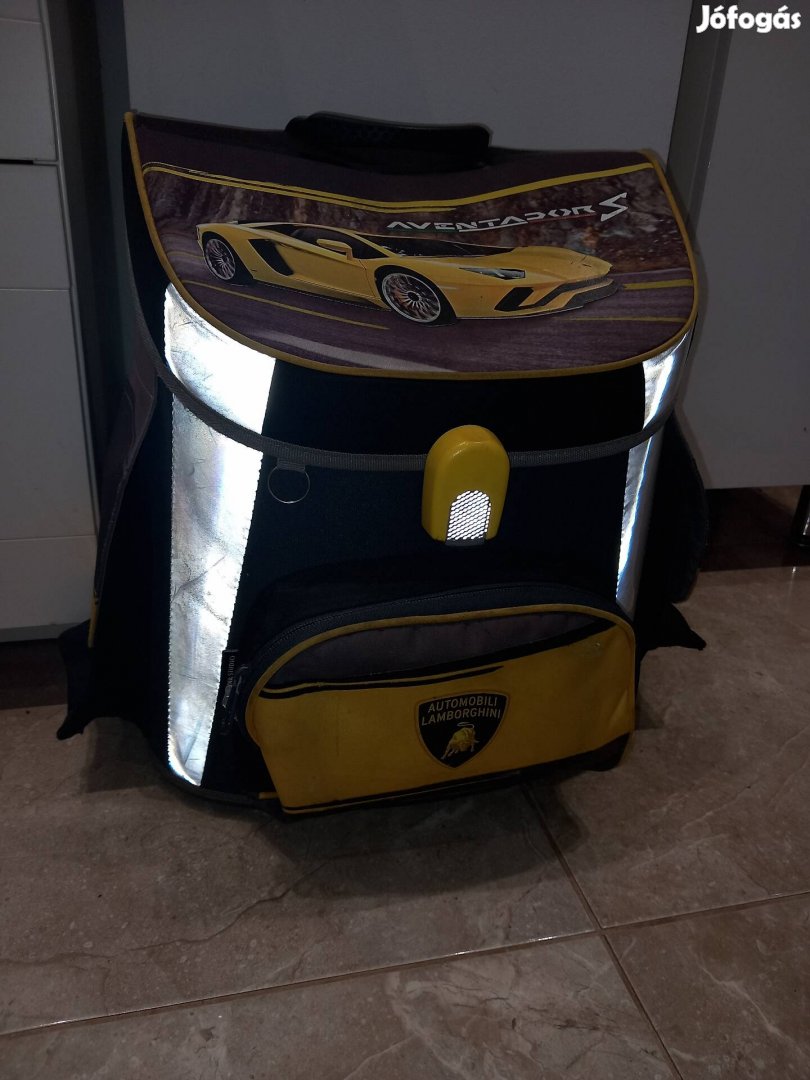 Lamborghini fényvisszaverő ergonomikus iskolatáska 