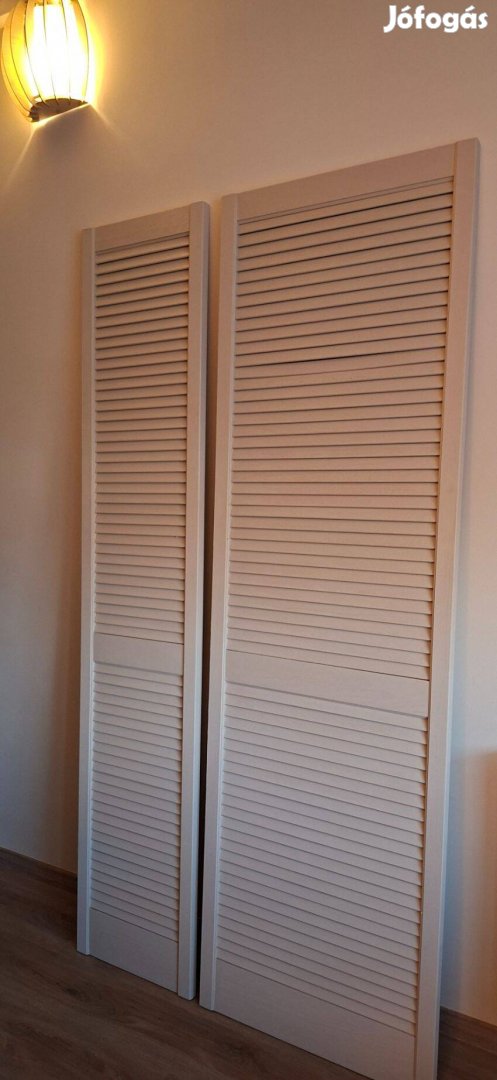 Lamellás bútorajtó