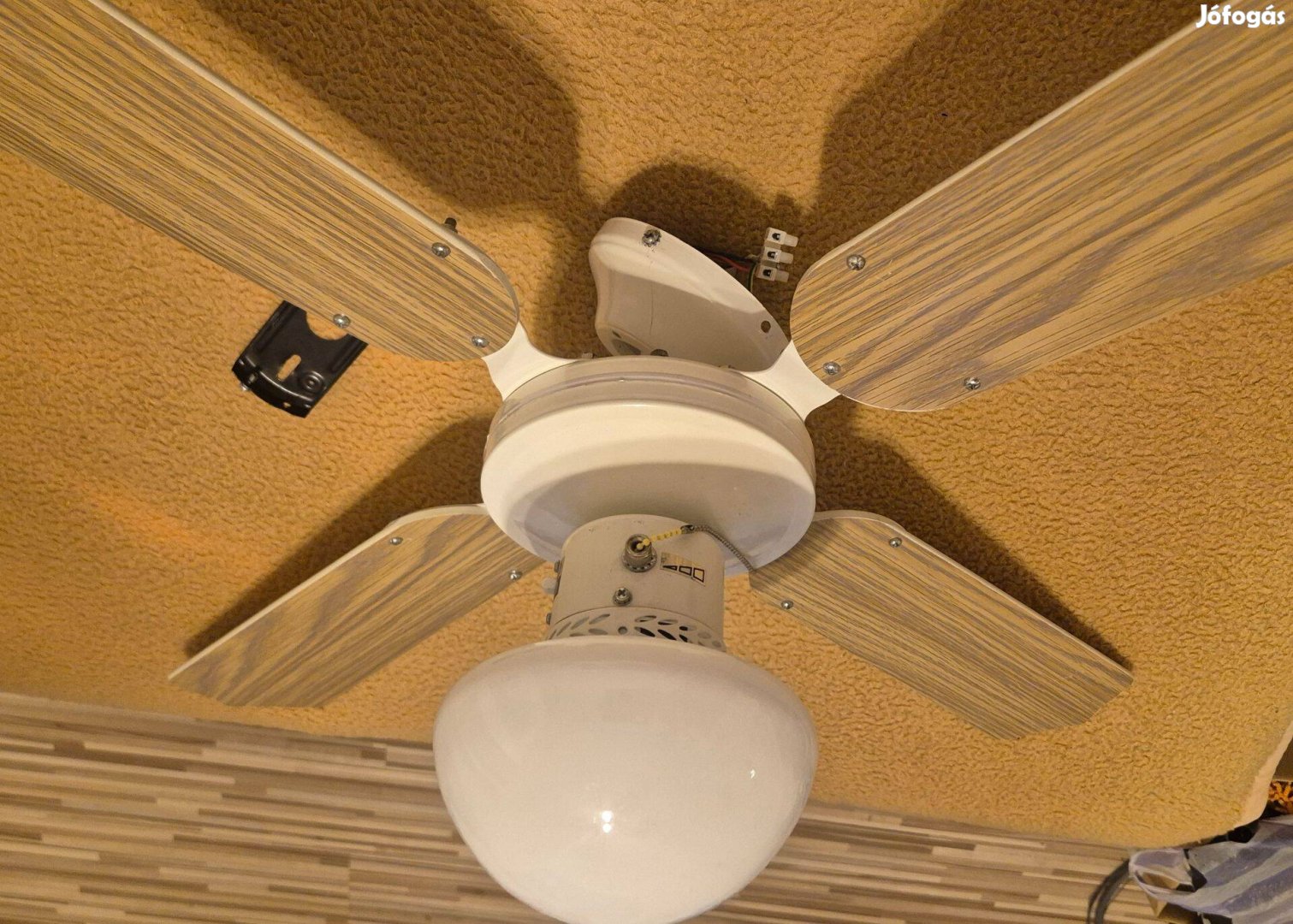 Lámpa. Csillár. Ventillátoros