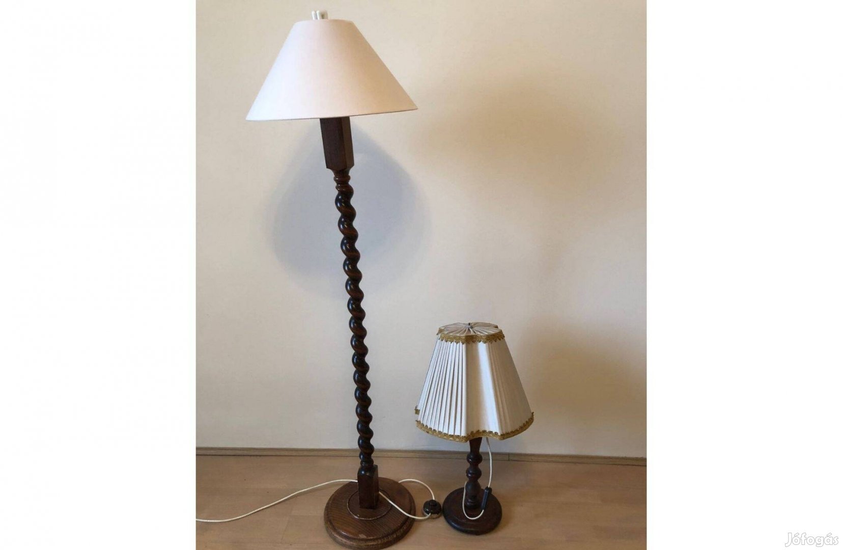 Lámpa, álló lámpa és asztali lámpa