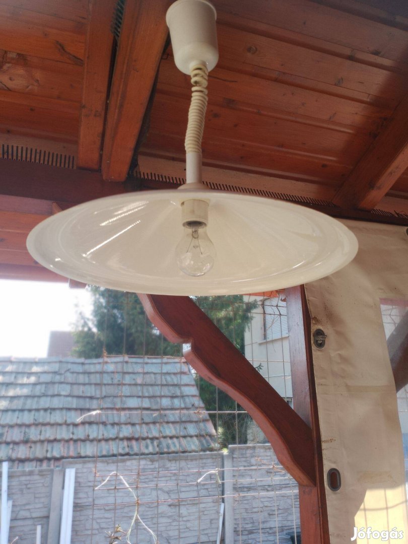 Lámpa eladó, Ócsa