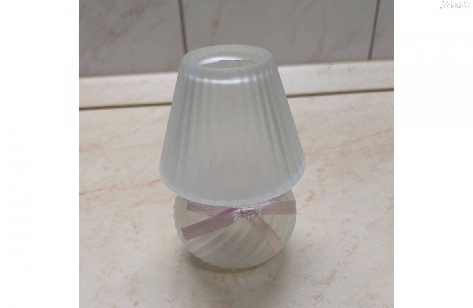 Lámpa formájú üveg mécsestartó