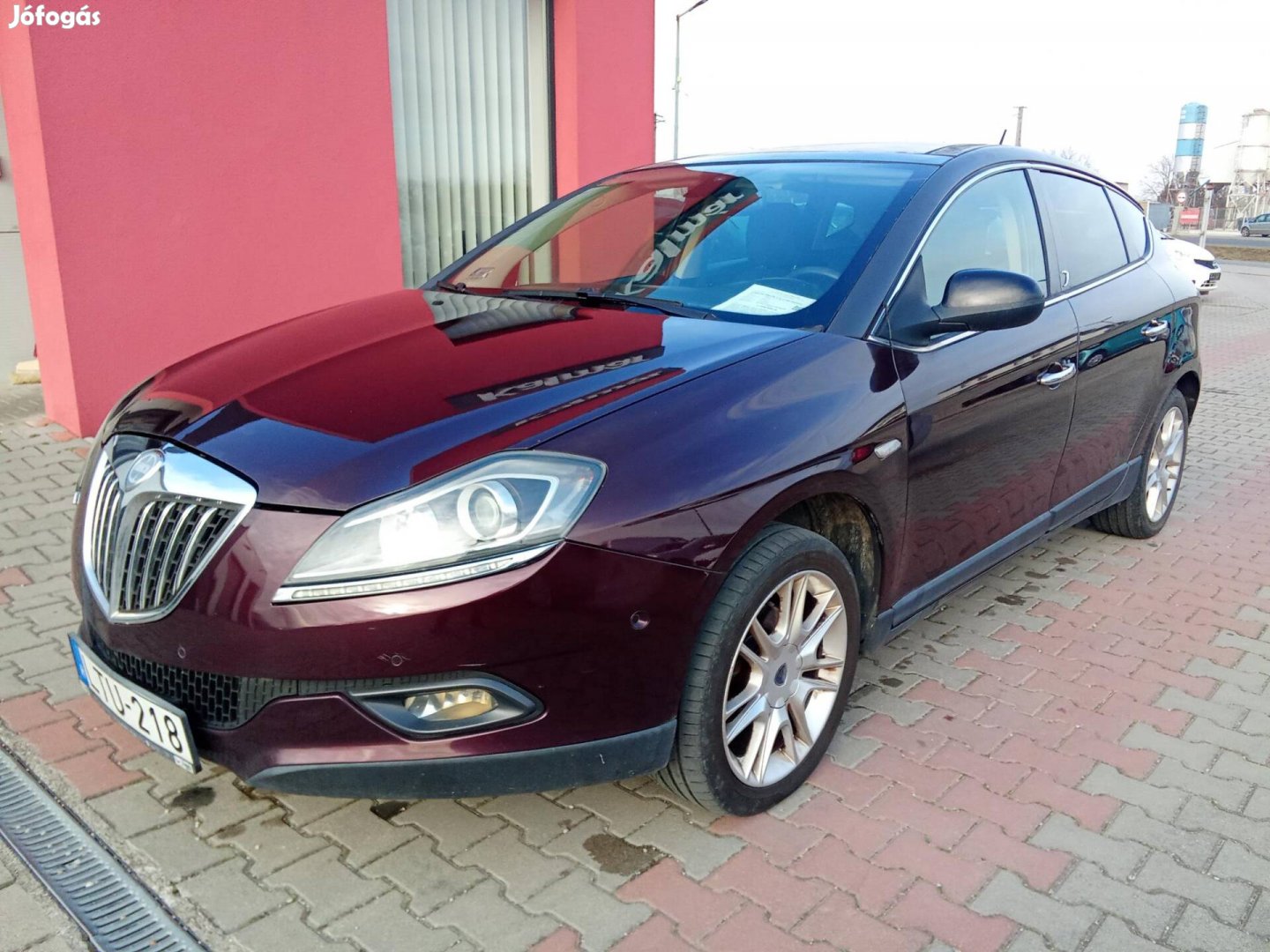 Lancia DELTA 1.4 T-Jet Platino