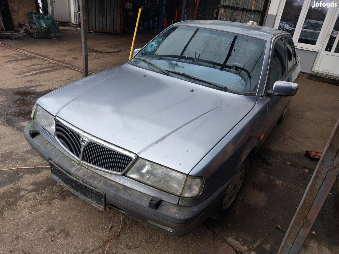 Lancia Delta 2.0 alkatrészei