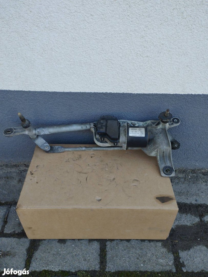Lancia Musa első ablaktörlő motor szerkezettel együtt