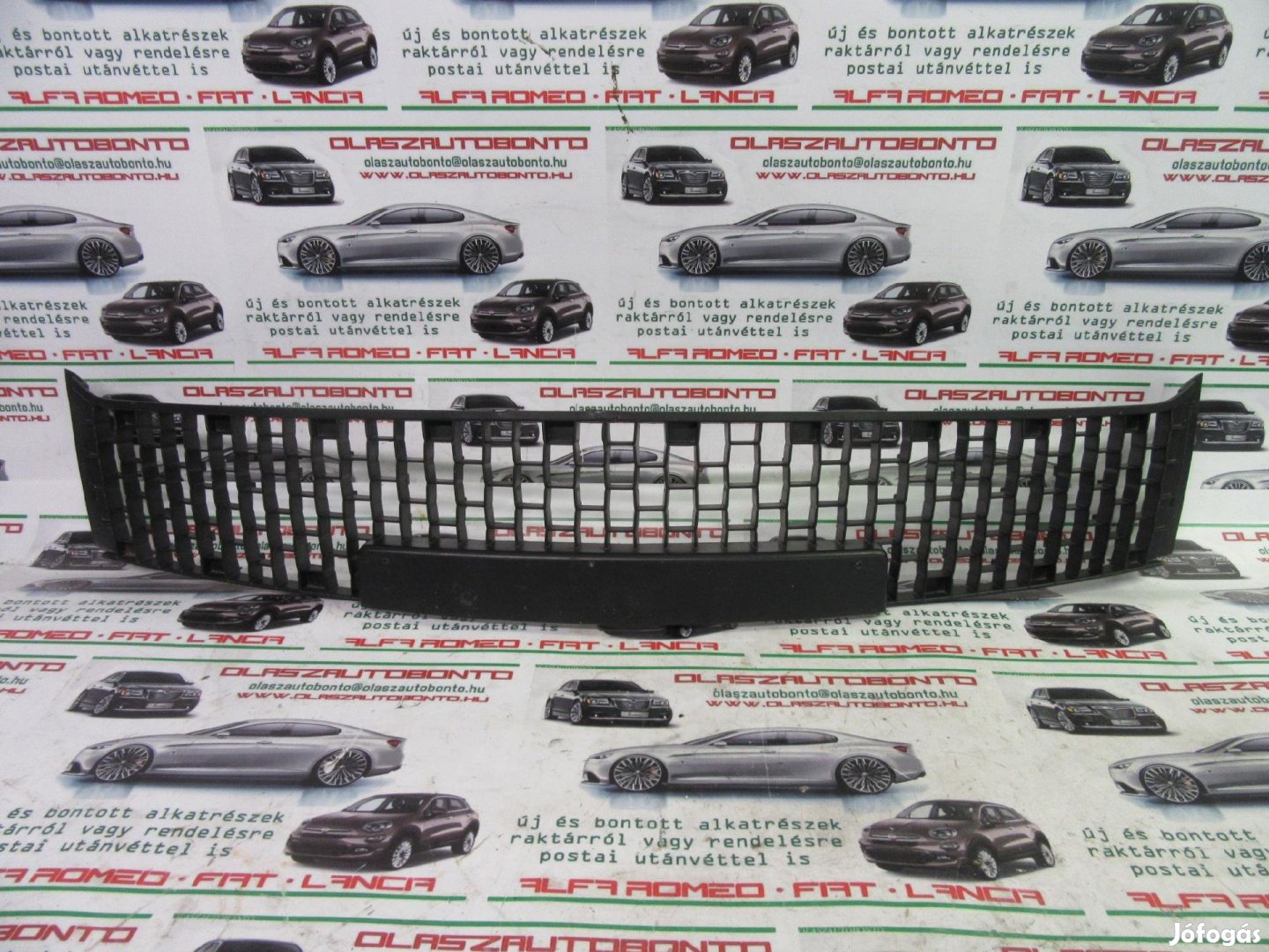 Lancia Ypsilon 2011- első lökhárító alsó díszrács 735486083