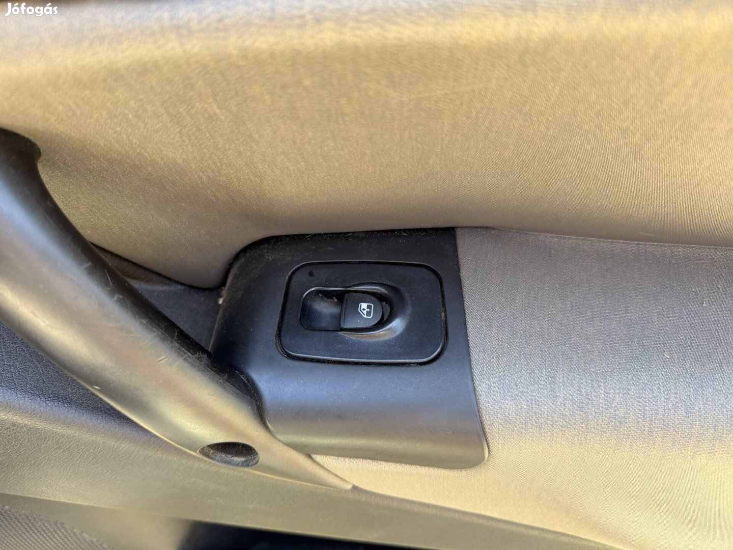 Lancia Ypsilon (3 ajtós) 1.2B jobb első ablakemelő kapcsoló 