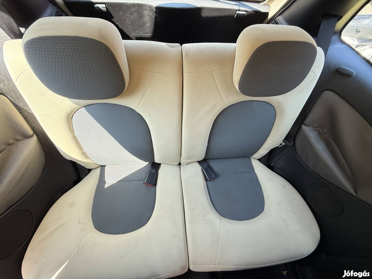 Lancia Ypsilon (3 ajtós) 1.2 B hátsó ülés 