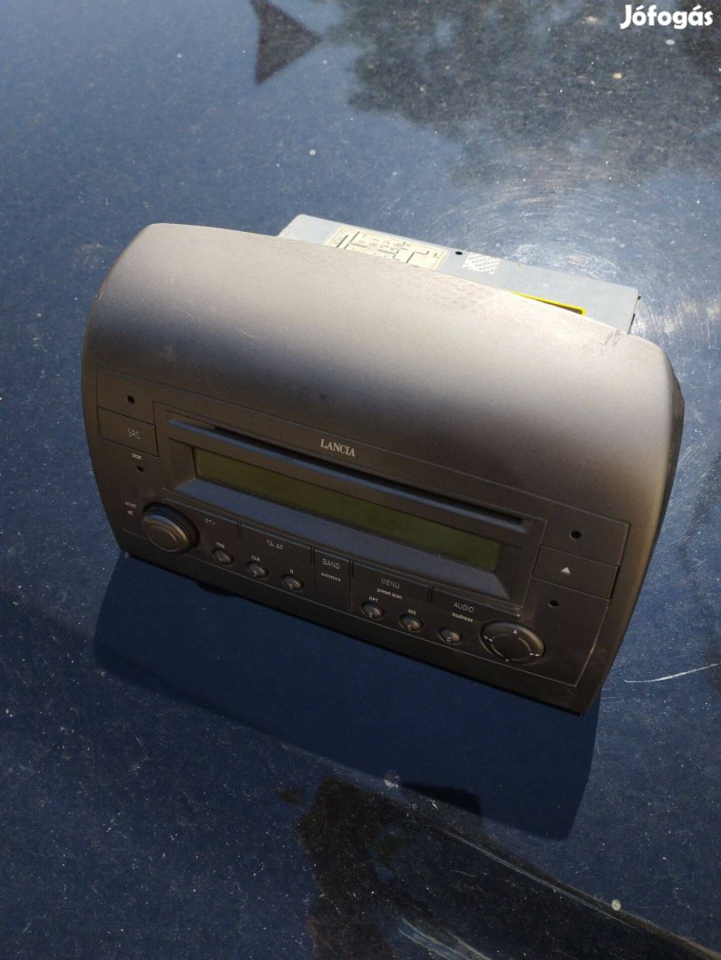 Lancia Ypsilon gyári rádió
