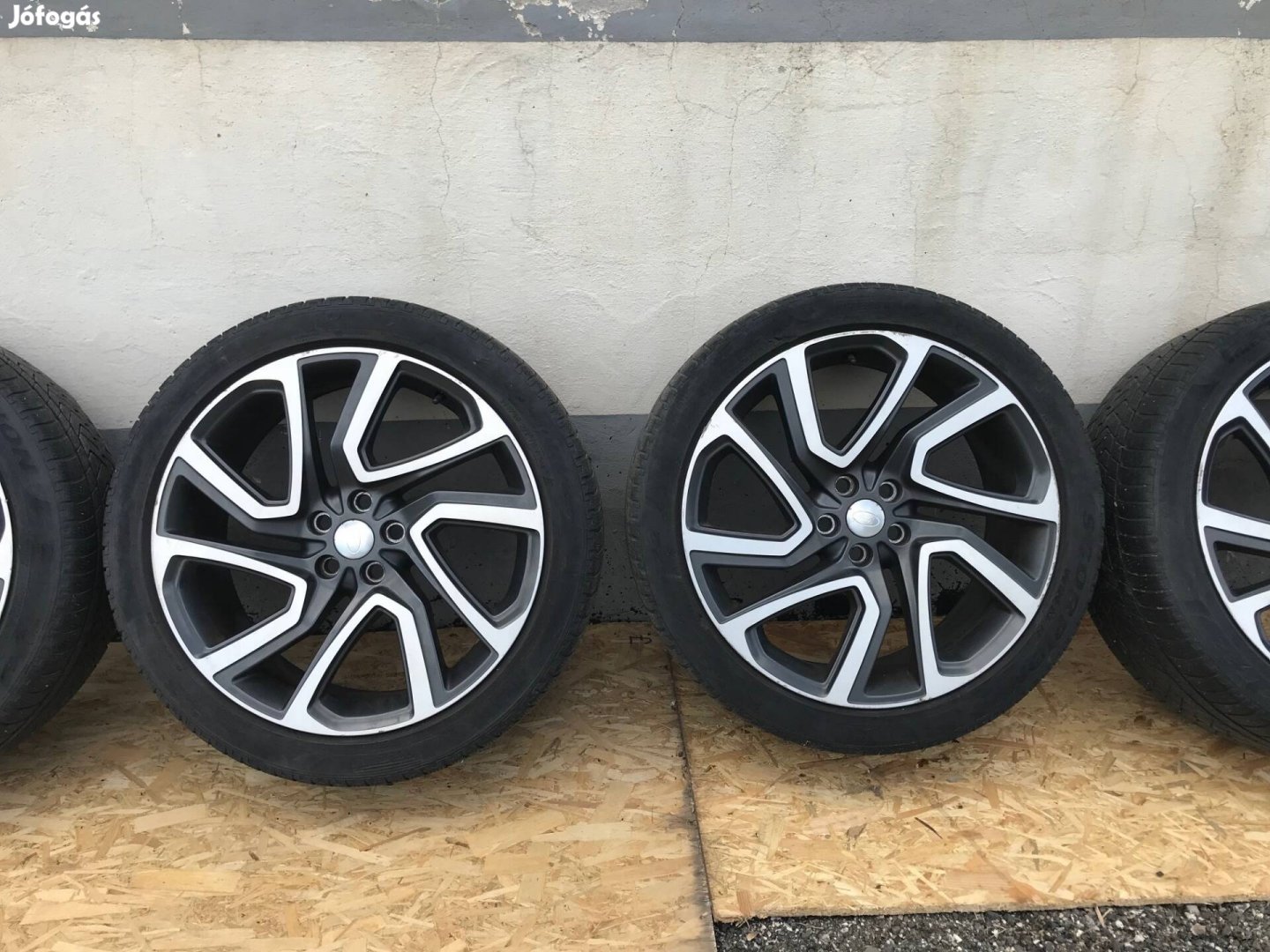 Land Rover Discovery 5 22" alufelni R22 felni 22