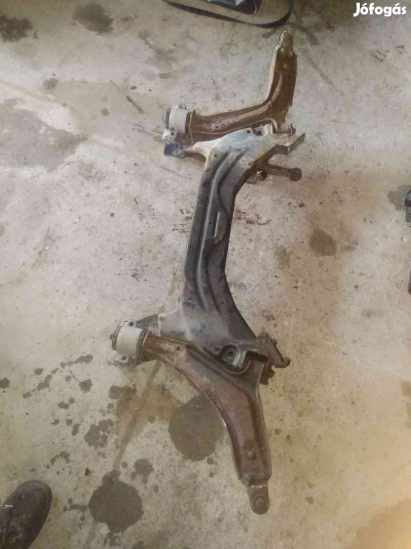 Land Rover Freelander Első Bölcső