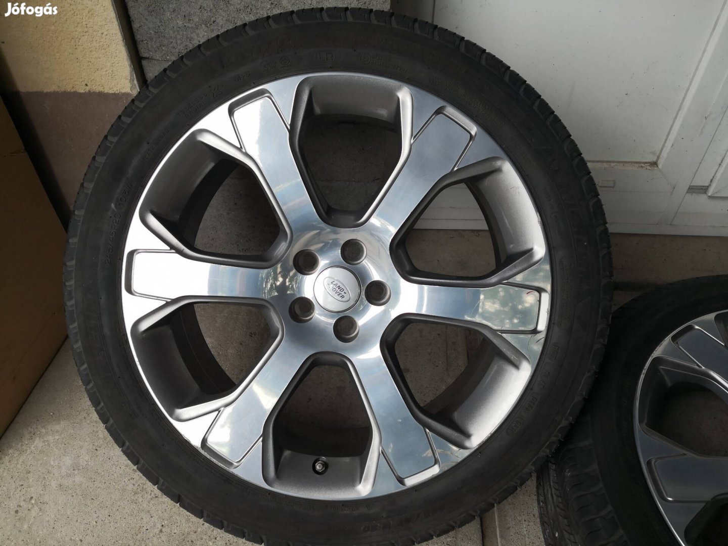 Landrover gyári, esetleg Ford Jaguar Volvo stb 20-as alukerék