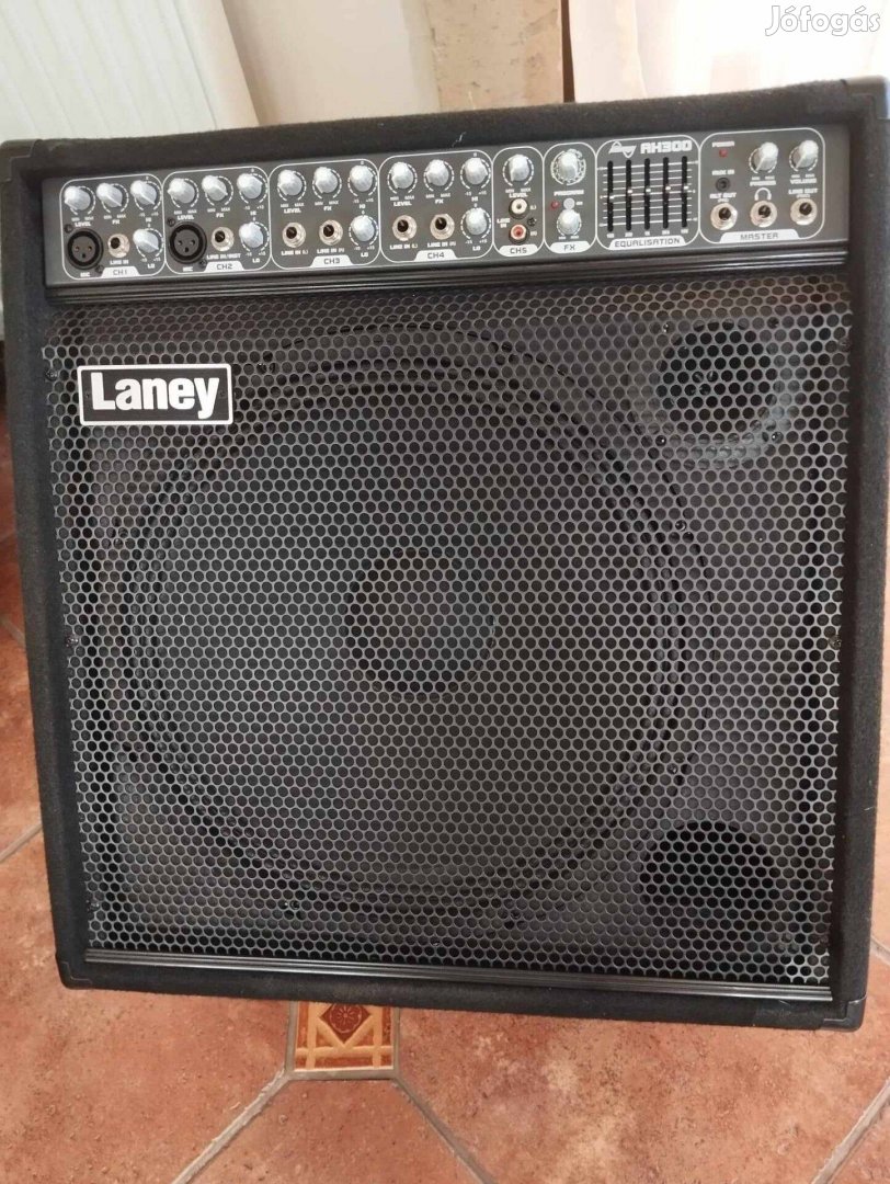 Laney multifunkciós kombó