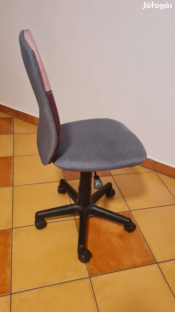 Lány forgószék