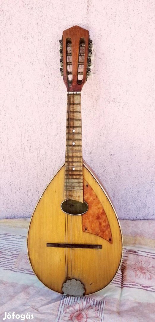 Lapos hátú portugál mandolin. Felújítandó állapotban