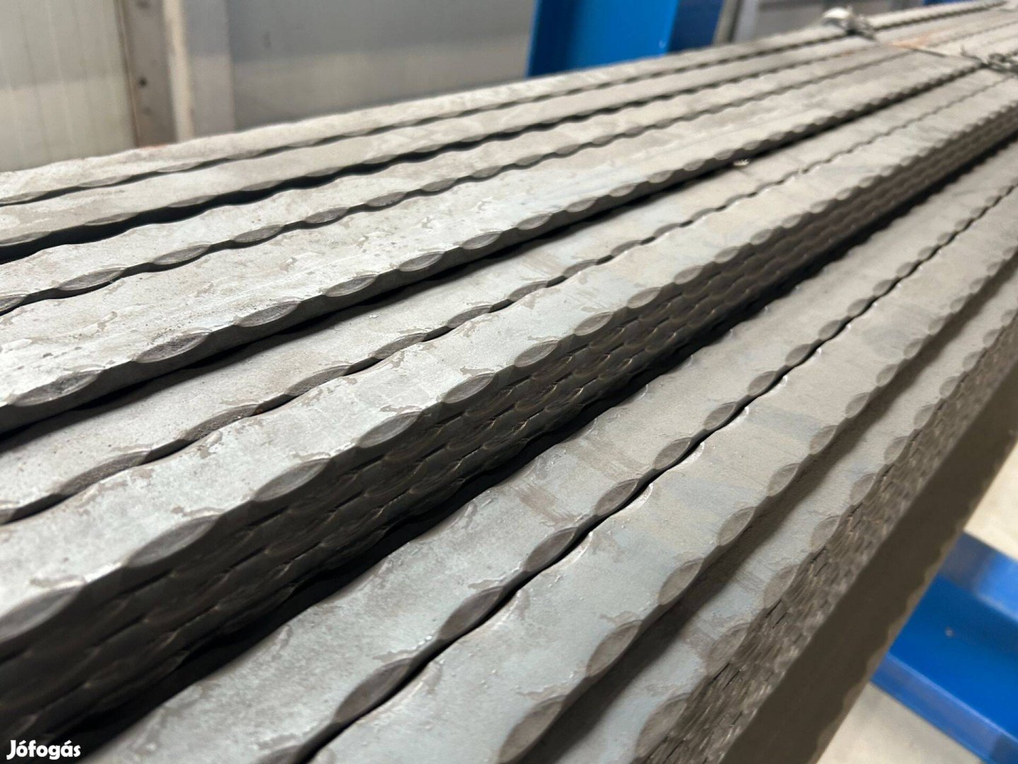 Laposvas 30x8mm es mángorolva eladó