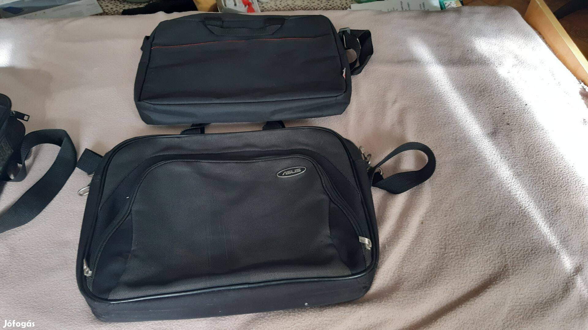 Laptok táskák