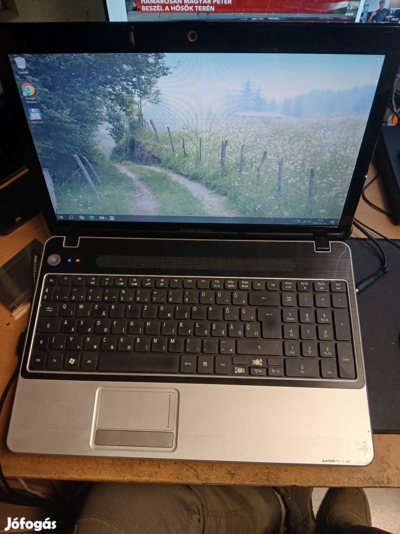 Laptop alkatrésznek