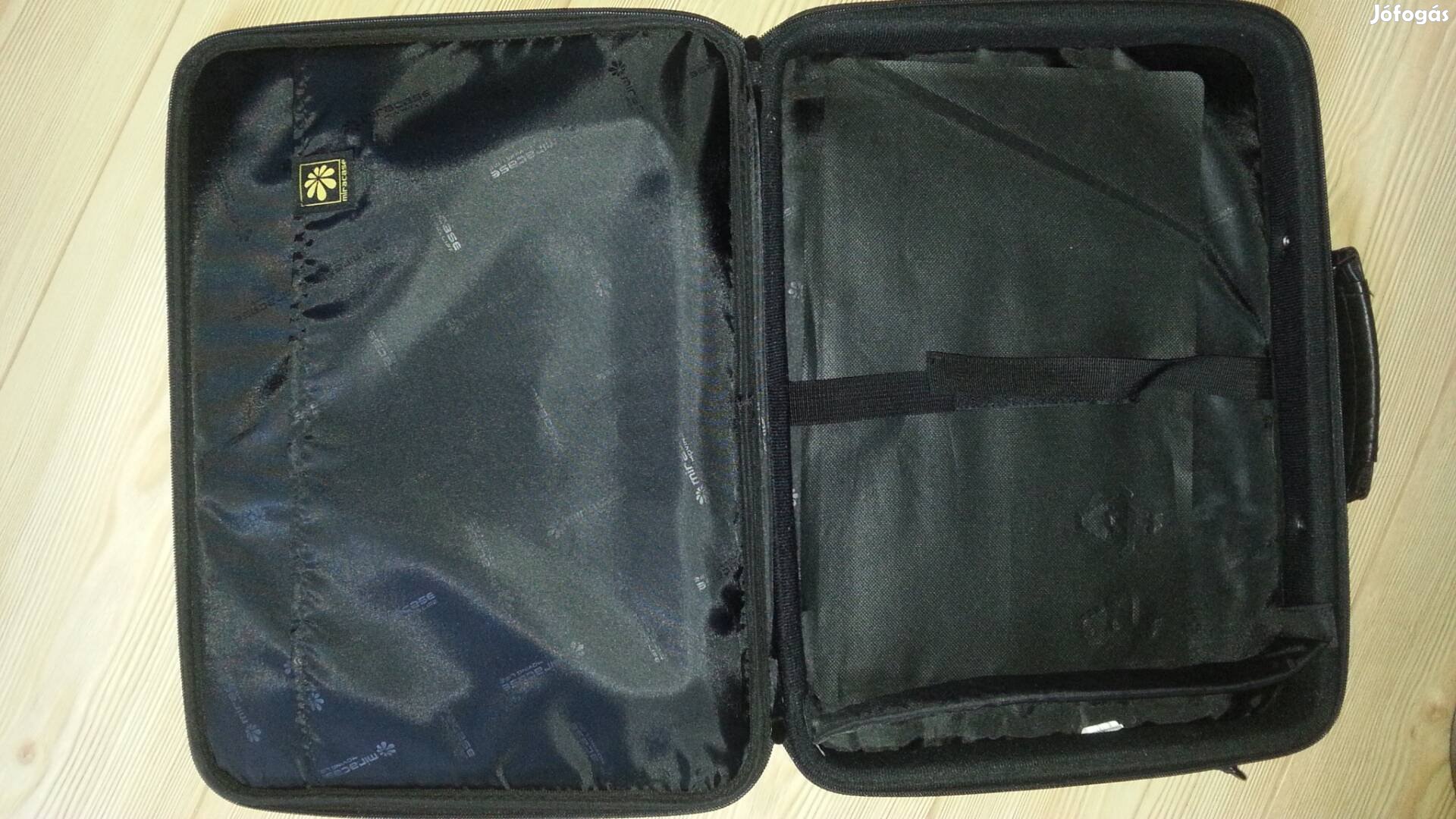 Laptop táska (43x32x6)
