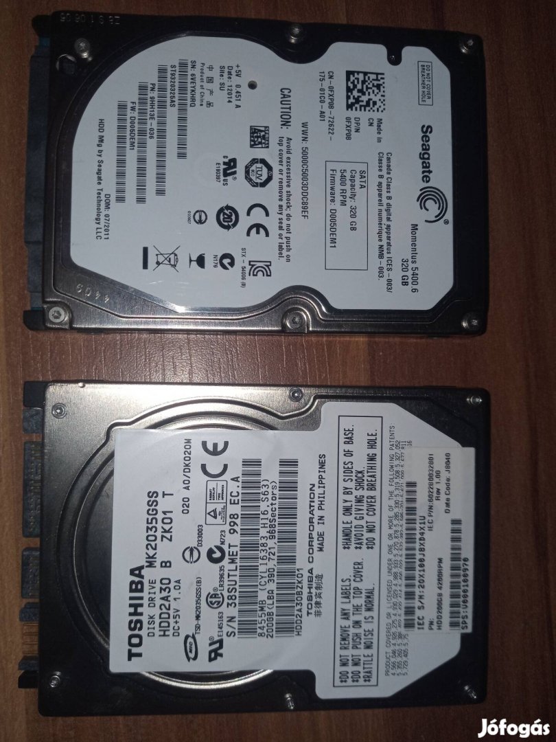 Laptopba Seagate 320GB,Toshiba 200GB egyben eladó