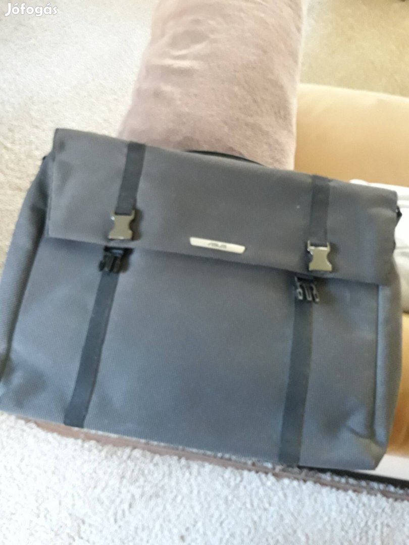 Laptoptáska újszerű